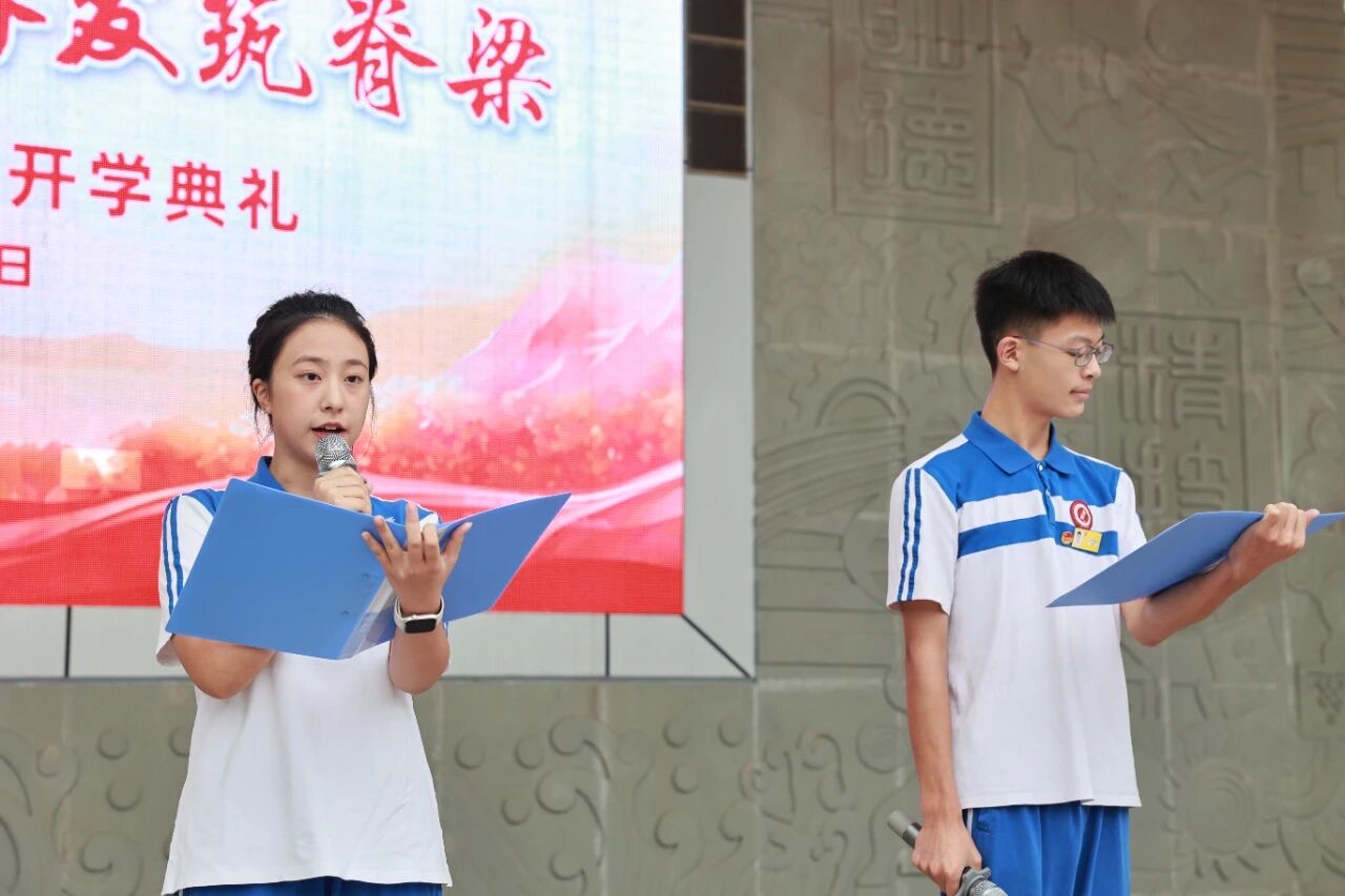 1757575318248683.jpg 1757575318248683.jpg