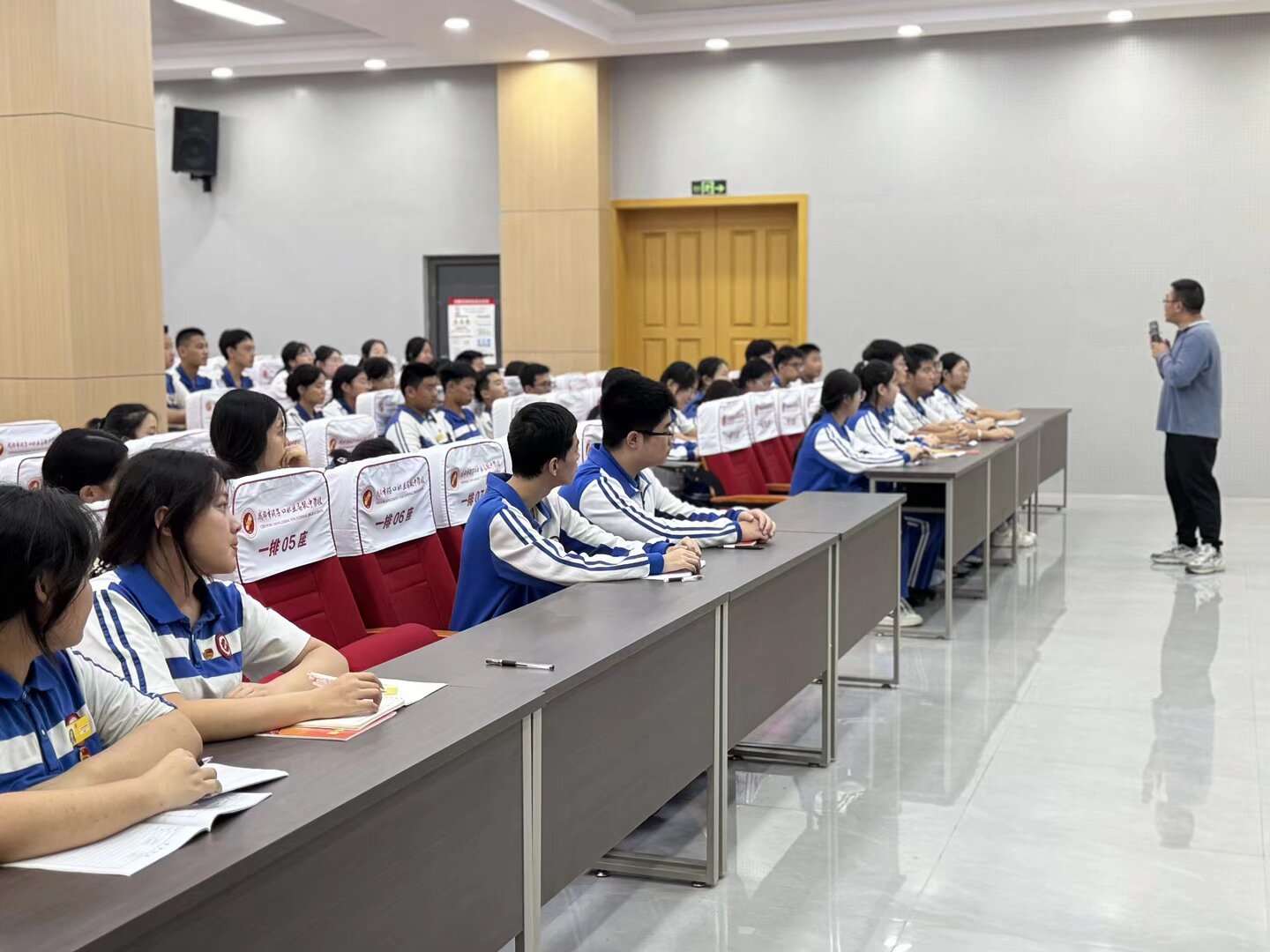 1760178123543805.jpeg 1760178123543805.jpeg